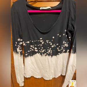 L💕R tie‎ dye black/brown wide scoop neck top